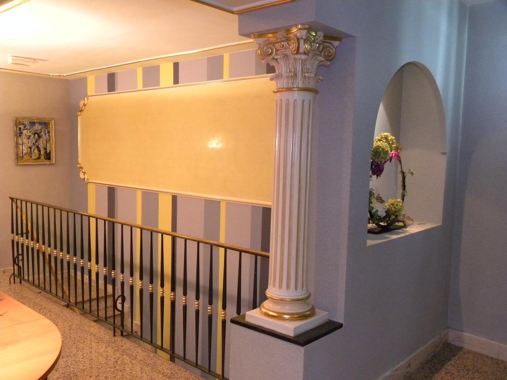Hotel Duque De Calabria มานซาเนรา ภายนอก รูปภาพ